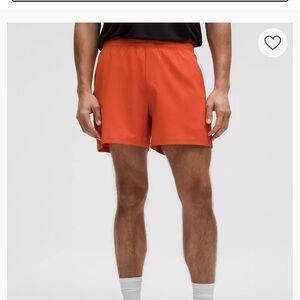 Men’s Lululemon Pace Maker Shorts 5” Size Small - Sunburst